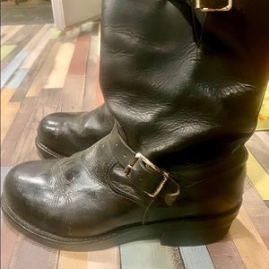 Women’s Chippewa steel toed ridding boots